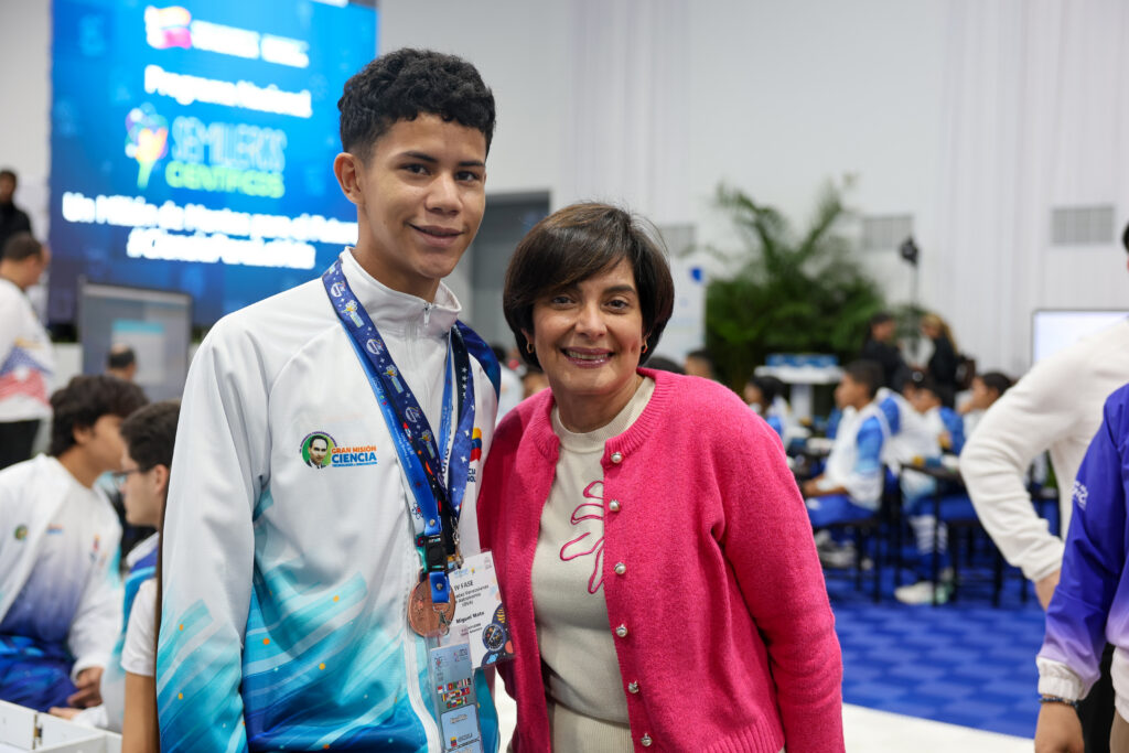 Semilleros Científicos, un millón